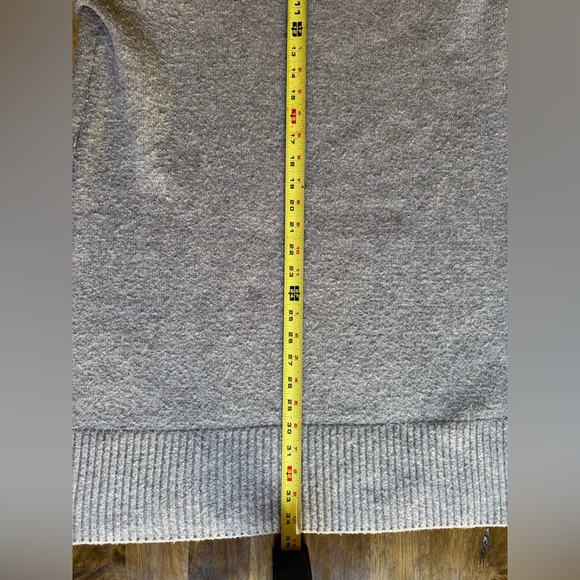 Zara Dress - Picture 7 of 8